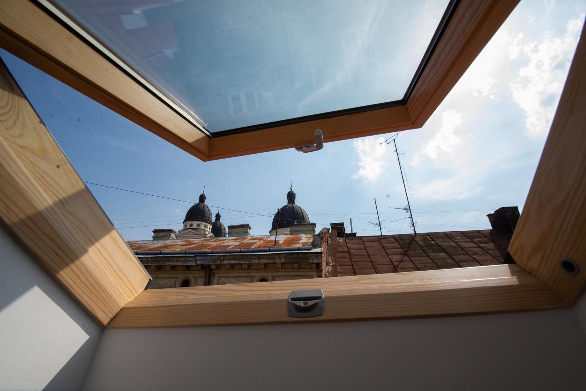 Apart Yaroslava Osmomysla 9 Square - City Center Lviv Dış mekan fotoğraf