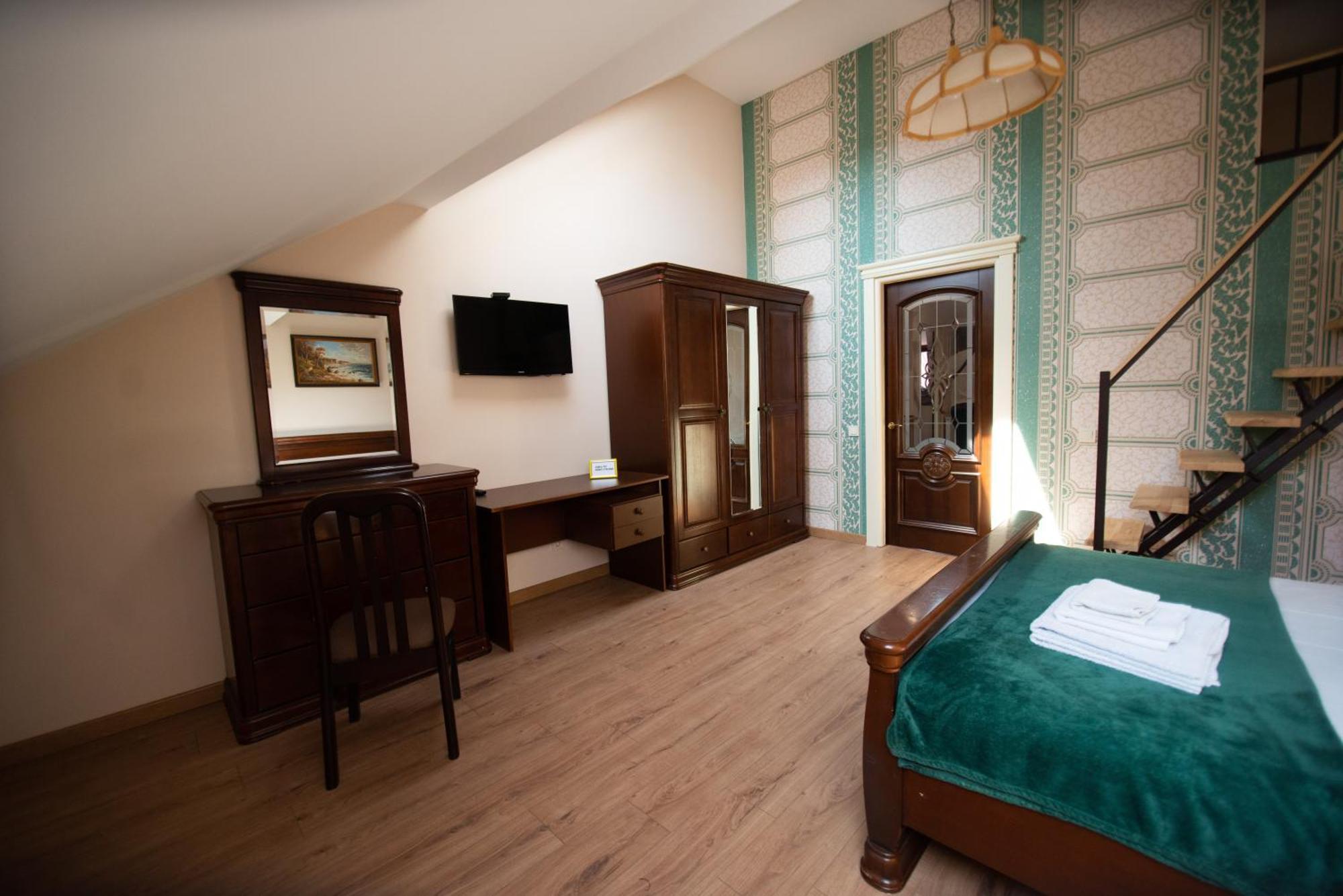 Apart Yaroslava Osmomysla 9 Square - City Center Lviv Dış mekan fotoğraf