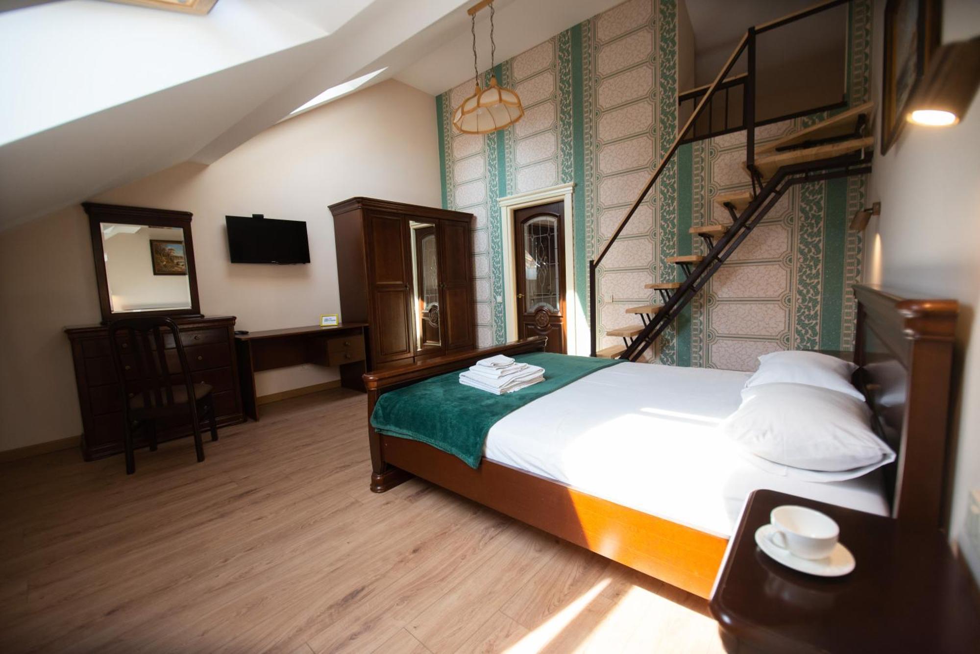 Apart Yaroslava Osmomysla 9 Square - City Center Lviv Dış mekan fotoğraf