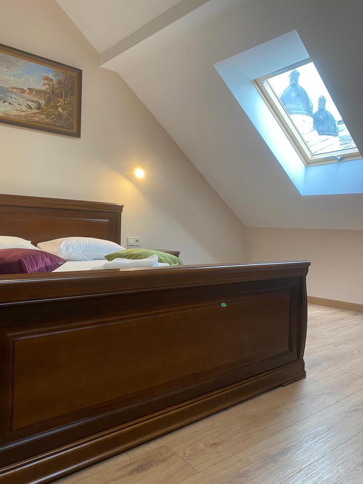 Apart Yaroslava Osmomysla 9 Square - City Center Lviv Dış mekan fotoğraf