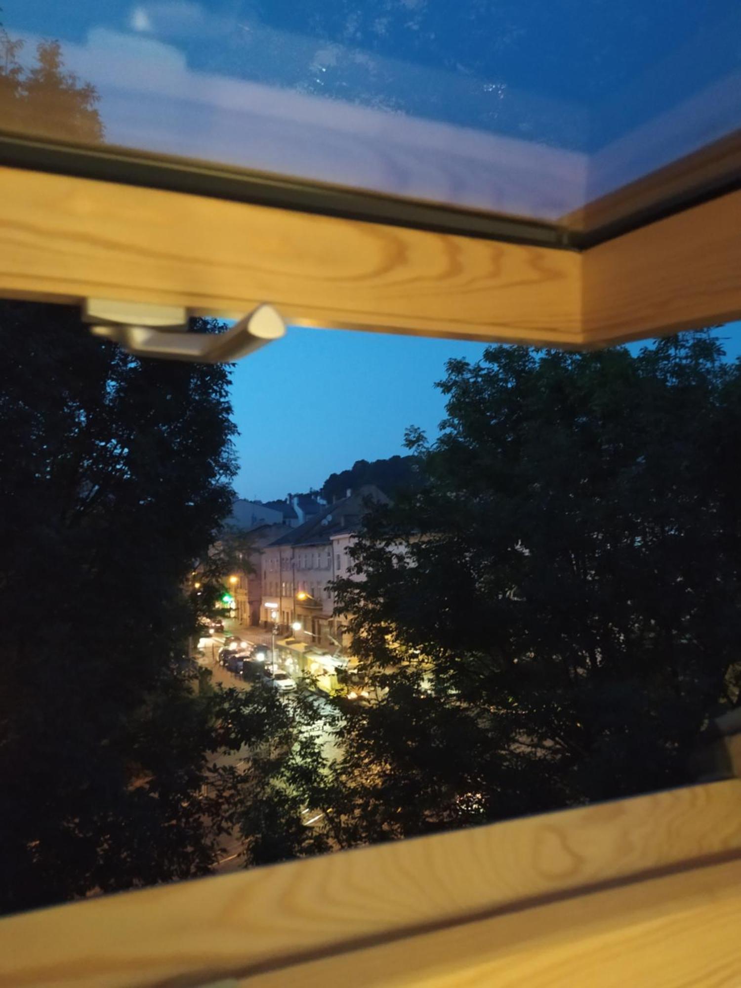 Apart Yaroslava Osmomysla 9 Square - City Center Lviv Oda fotoğraf